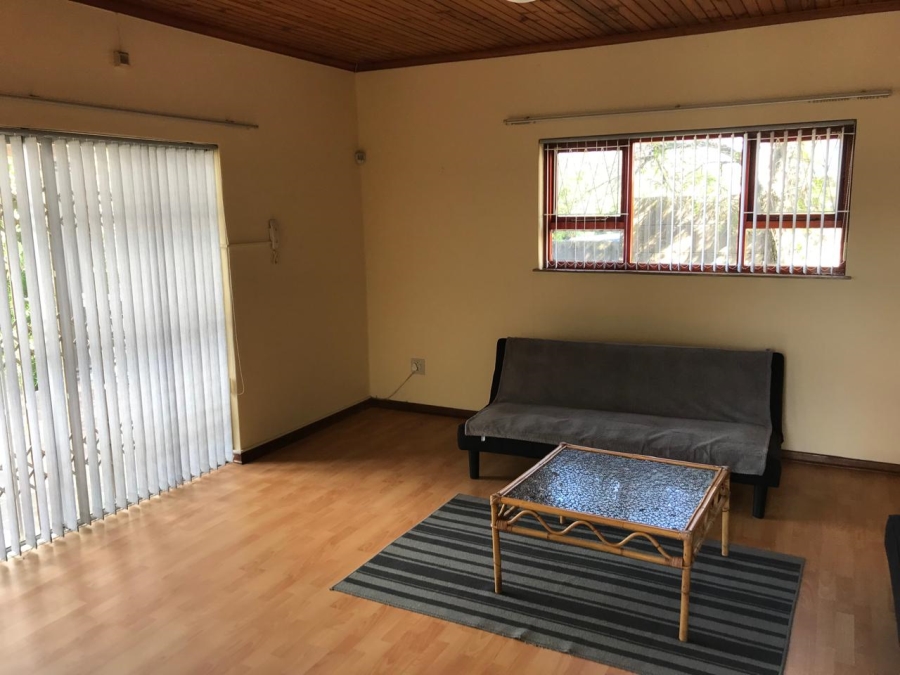 7 Bedroom Property for Sale in Sunnyridge Eastern Cape